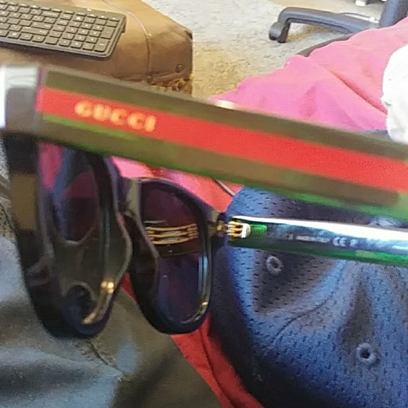 GUCCI SUNGLASSES - Picture 3 of 3